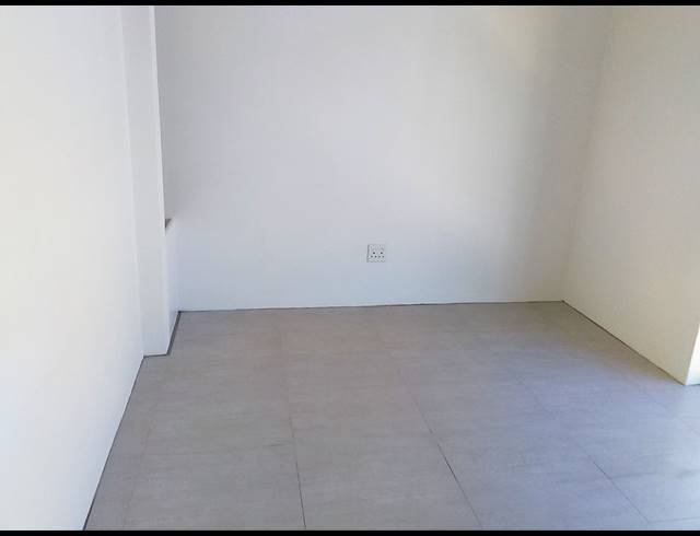 2 bed property to rent in WOODSTOCK